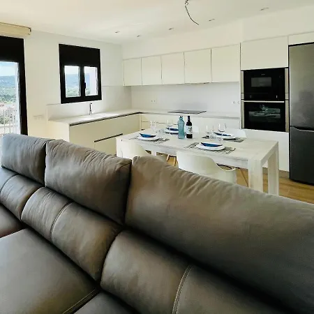 Deluxe 3 By Costabravaway Apartment